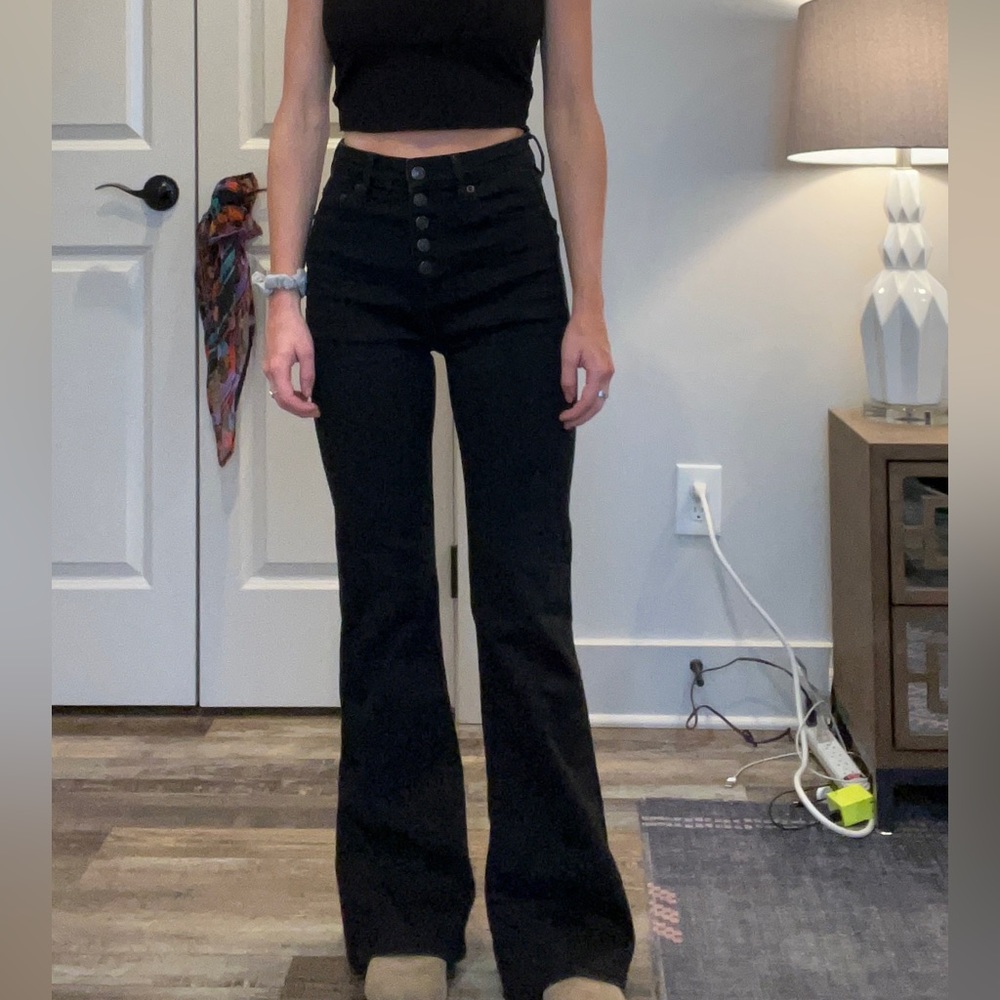 SUPER FLATTERING - Flare jeans - American eagle